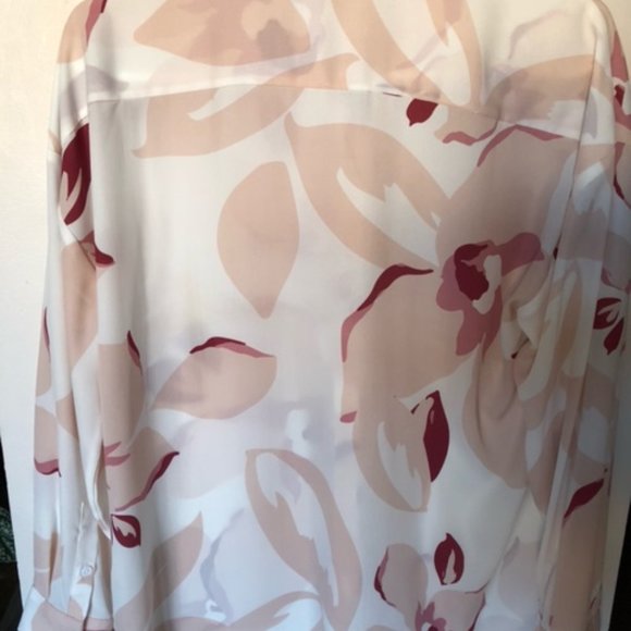 Contemporaine button down Shirt - Picture 2 of 4